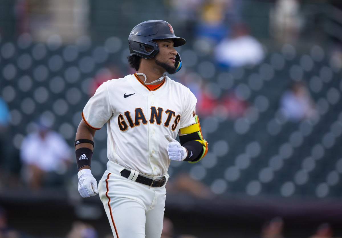 SF Giants prospect Luis Matos running the bases during the Arizona Fall League. (2022)